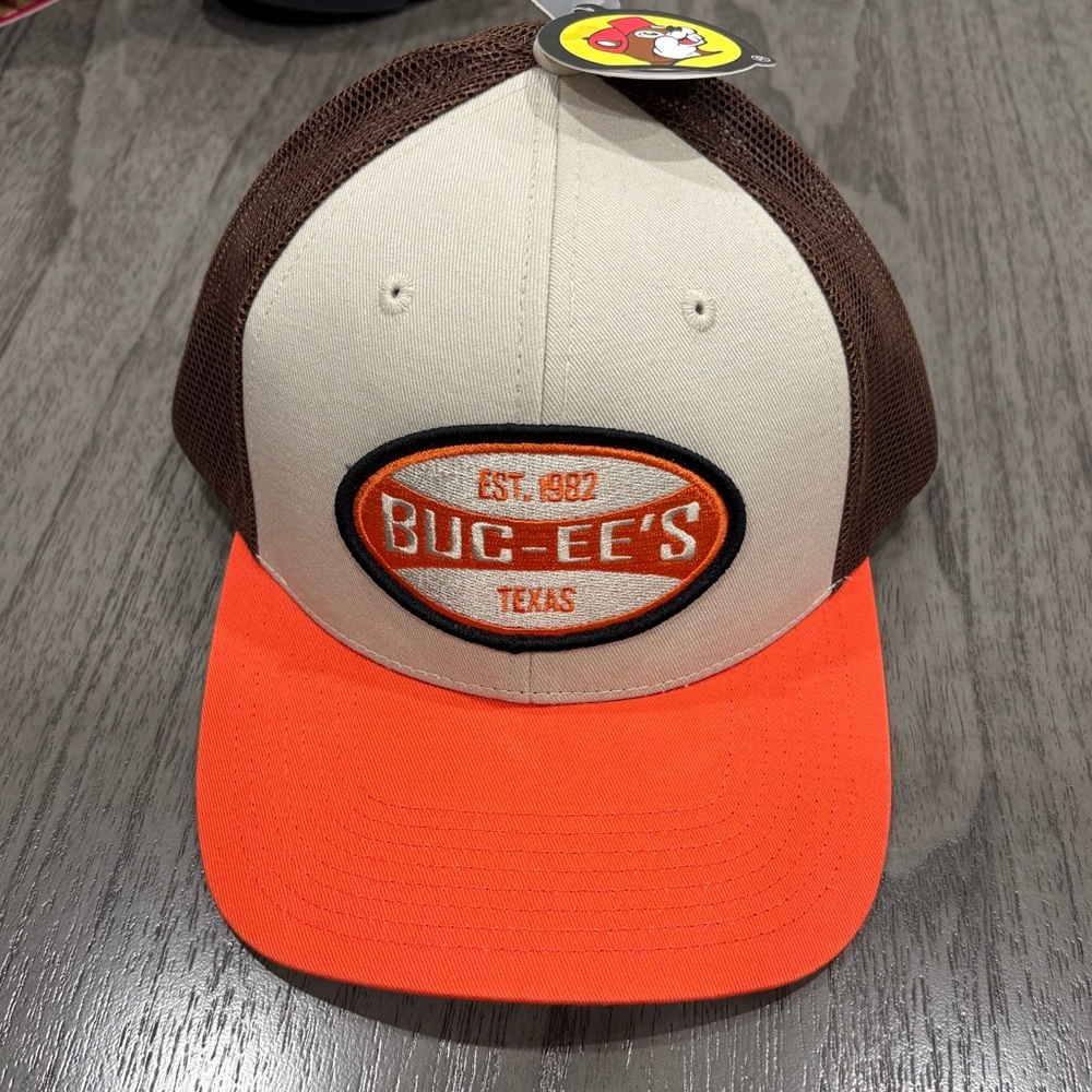 * NWT BUC-EE’S trucker mesh SnapBack hat with embroidered logo